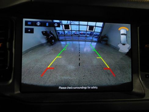 Used 2024 Ford Bronco Badlands image 56