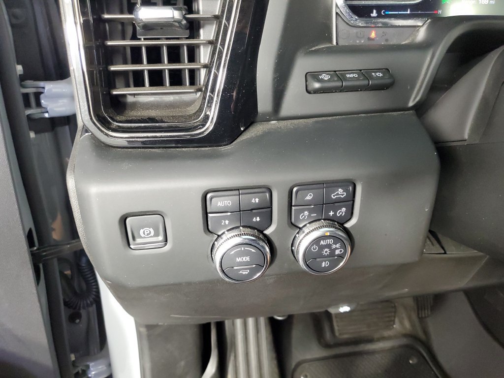 Certified 2024 GMC Sierra 1500 AT4 w/ Technology Package AWD/4WD image 27