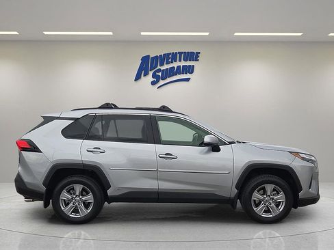 Used 2022 Toyota RAV4 XLE image 7