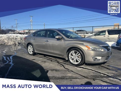 Used 2014 Nissan Altima 3.5 SL w/ Technology Package image 3