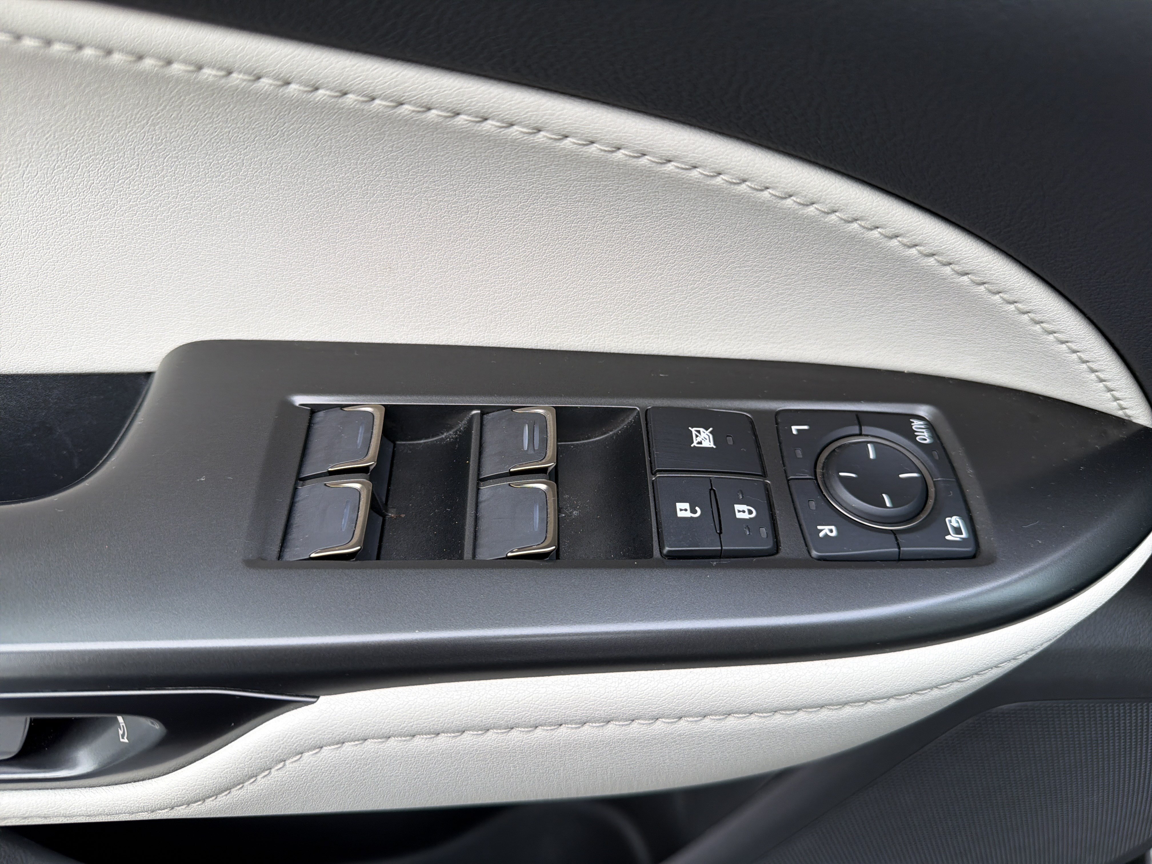 Used 2025 Lexus NX 350h AWD w/ Accessory Package (2T) image 14