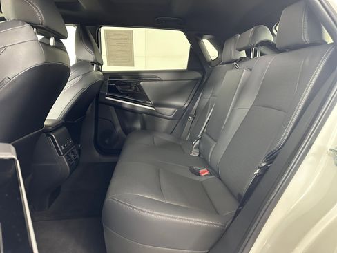 Used 2025 Toyota bZ4X Limited image 12