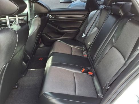 Used 2022 Honda Accord Sport image 9