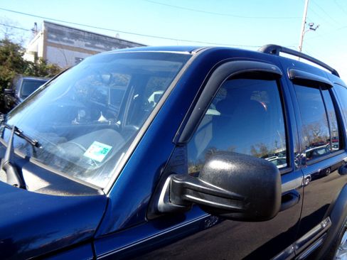 Used 2003 Jeep Liberty Sport image 11