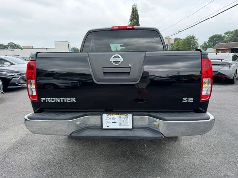 Used 2009 Nissan Frontier SE w/ SE Value Truck Pkg RWD image 4