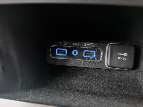 Used 2019 Jeep Grand Cherokee Laredo image 25