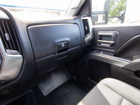 Used 2017 Chevrolet Silverado 2500 LT w/ LT Fleet Convenience Package AWD/4WD image 18