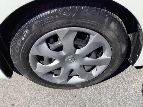 Used 2016 MAZDA MAZDA3 i Sport FWD image 22