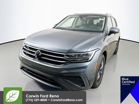 Used 2022 Volkswagen Tiguan SE image 3