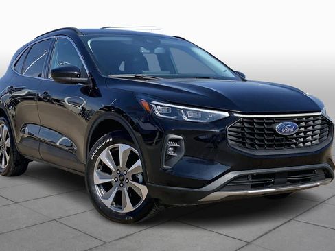 Certified 2025 Ford Escape Platinum image 2