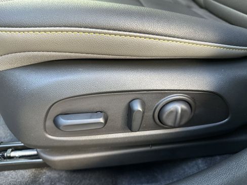 Used 2025 Chevrolet Trax ACTIV image 14