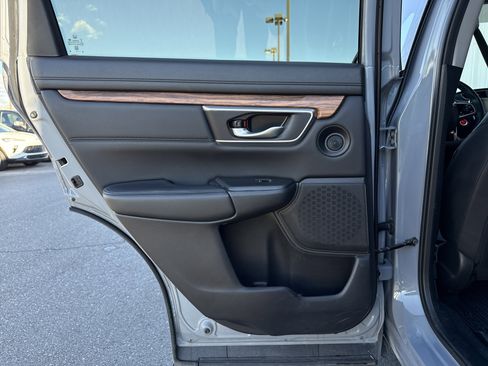 Used 2021 Honda CR-V Touring image 22