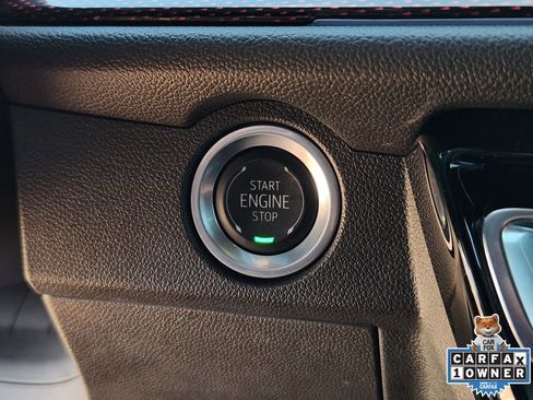 Used 2024 Chevrolet Traverse RS image 25