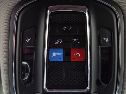 Used 2023 Jeep Grand Cherokee L Limited w/ Luxury Tech Group II image 33