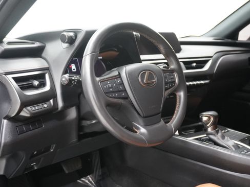 Used 2021 Lexus UX 250h AWD/4WD image 10