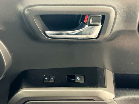 Used 2023 Toyota Tacoma TRD Off-Road image 32