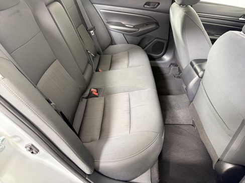 Used 2025 Nissan Altima 2.5 SV FWD image 13
