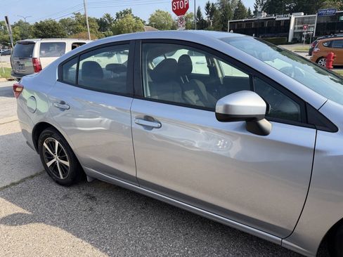 Used 2019 Subaru Impreza 2.0i Premium AWD/4WD image 16