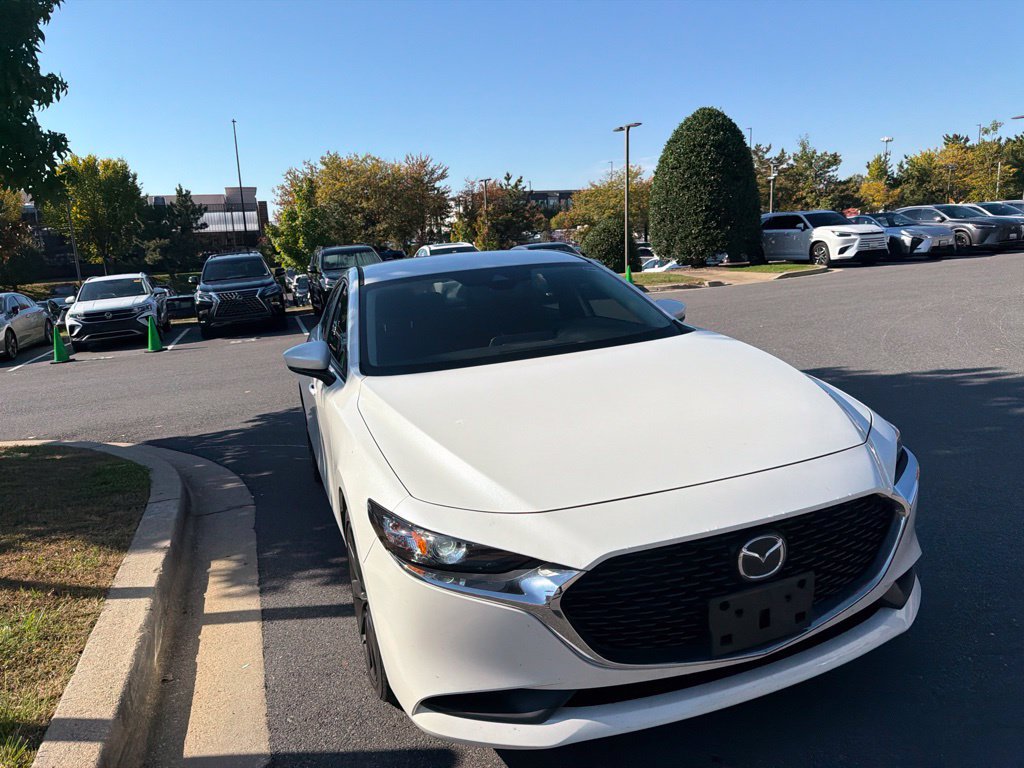 Used 2022 MAZDA MAZDA3 s FWD image 4