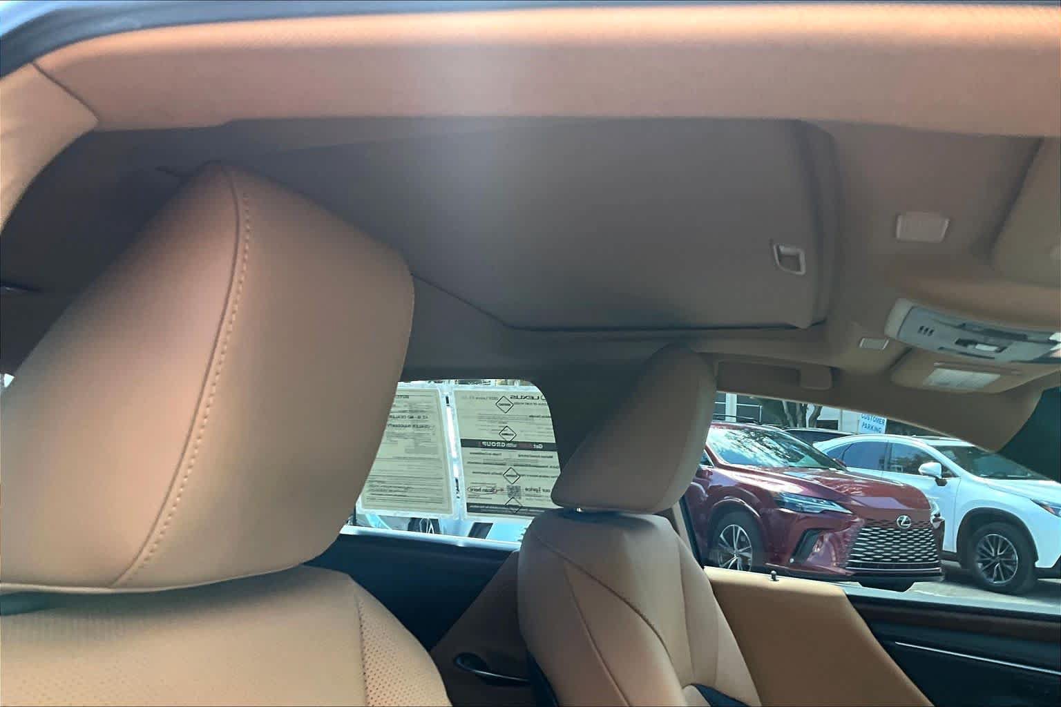 Used 2025 Lexus ES 350 w/ Premium Package FWD image 14