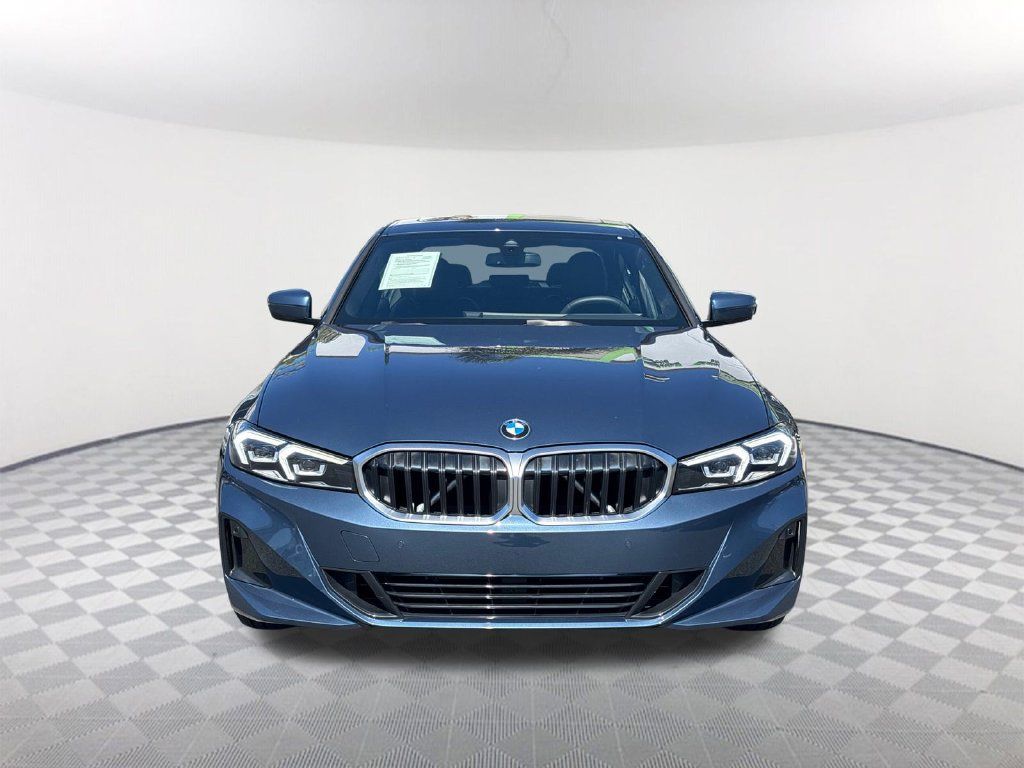 Used 2026 BMW 330i xDrive Sedan w/ Convenience Package AWD/4WD image 2
