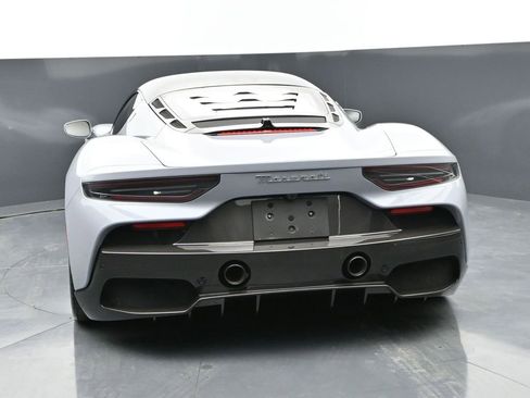 Used 2023 Maserati MC20 Coupe image 2