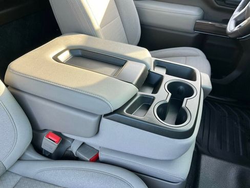 Used 2024 Chevrolet Silverado 2500 LT w/ Z71 Off-Road Package image 58