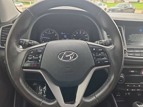 Used 2017 Hyundai Tucson Limited AWD/4WD image 17