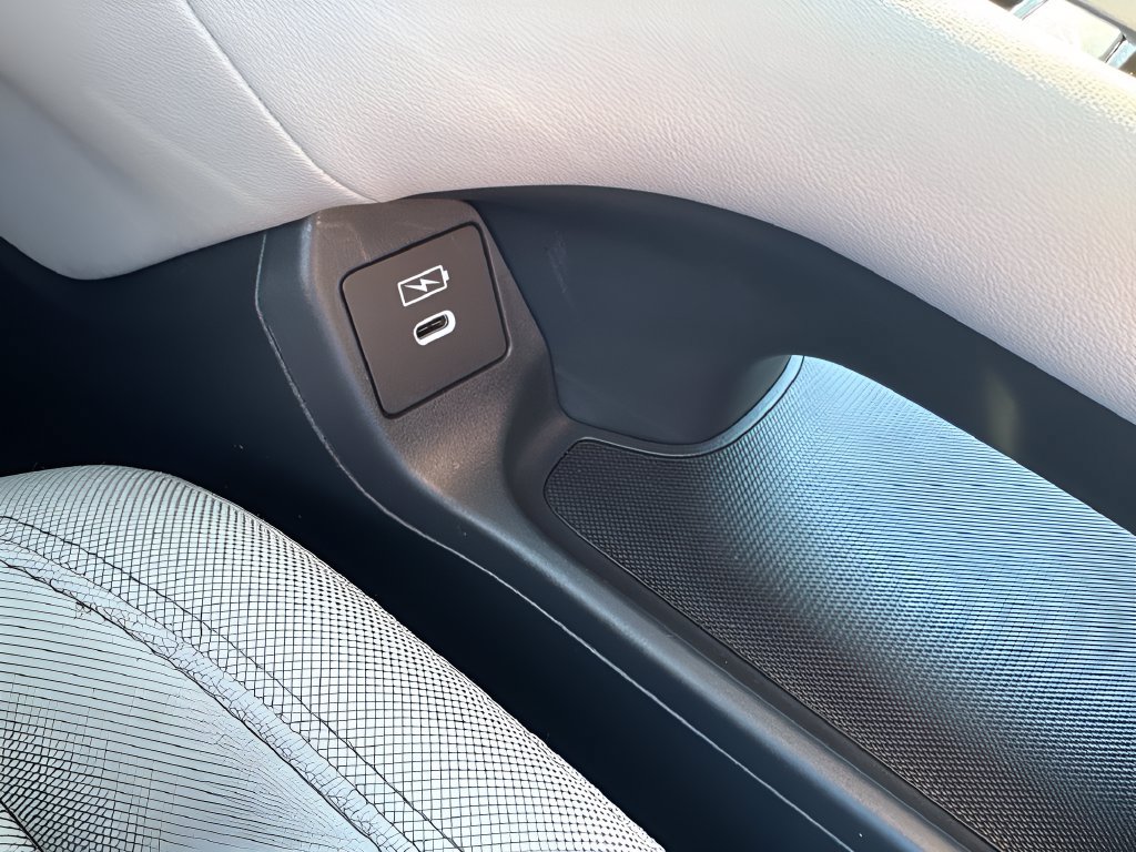 Certified 2026 Honda HR-V LX image 30
