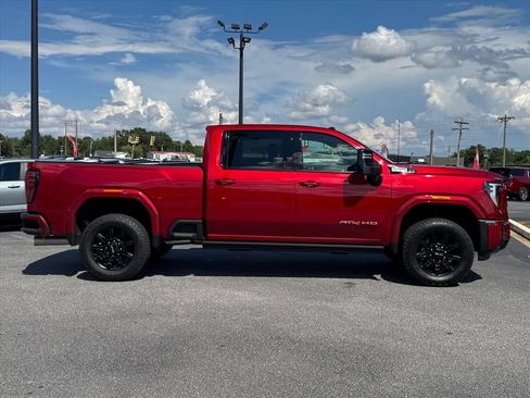 Used 2024 GMC Sierra 2500 AT4 w/ AT4 Premium Plus Package AWD/4WD image 2