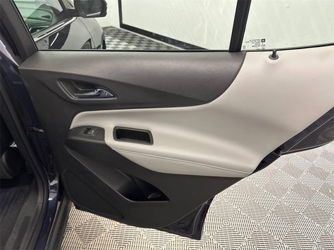 Used 2019 Chevrolet Equinox Premier image 18