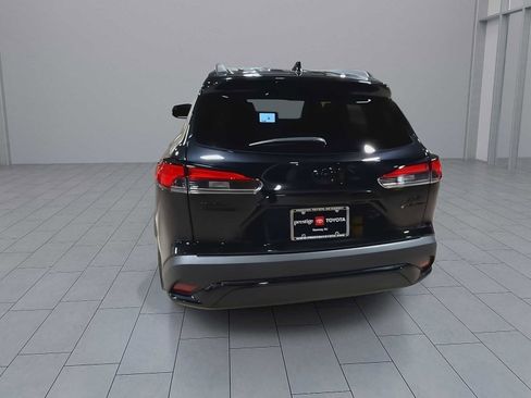 Used 2025 Toyota Corolla Cross AWD Hybrid w/ Convenience Package image 7