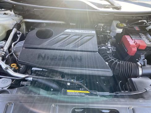 Used 2024 Nissan Rogue SV FWD image 31
