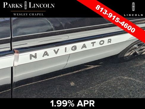 Used 2025 Lincoln Navigator L Reserve AWD/4WD image 13