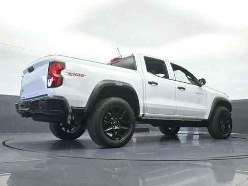 Used 2025 Chevrolet Colorado Trail Boss AWD/4WD image 54