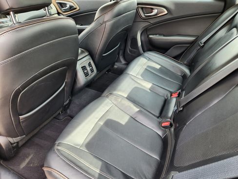 Used 2016 Chrysler 200 C w/ Premium Group image 37