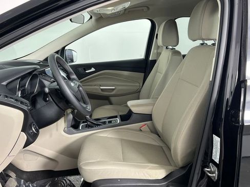 Used 2017 Ford Escape SE w/ Equipment Group 201A image 14