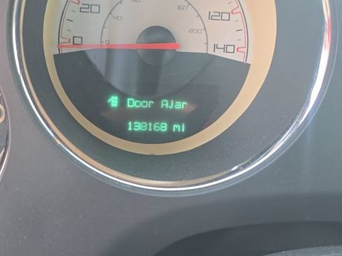 Used 2014 Dodge Challenger SXT Plus RWD image 7
