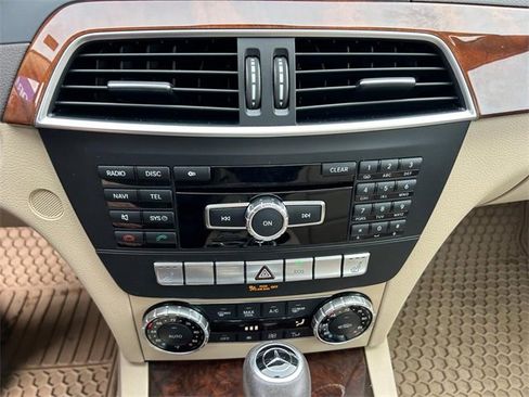 Used 2014 Mercedes-Benz C 300 4MATIC Sedan image 18