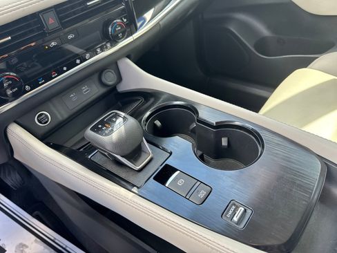 Certified 2023 Nissan Rogue SL w/ SL Premium Package image 23