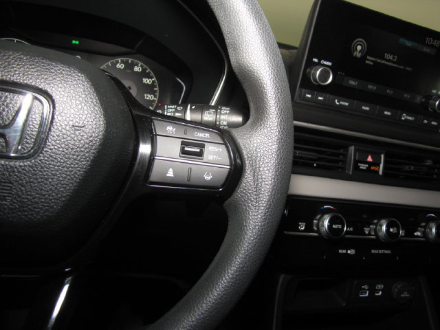 Certified 2024 Honda Pilot LX image 29