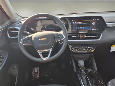 New 2026 Chevrolet TrailBlazer LT w/ Convenience Package FWD image 6