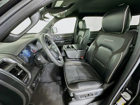 Used 2025 RAM 1500 Laramie image 13