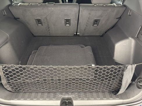 Used 2023 Chevrolet Equinox LT AWD/4WD image 25