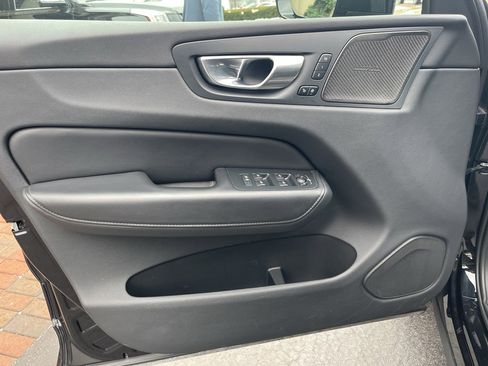 Used 2024 Volvo XC60 B5 Plus image 20