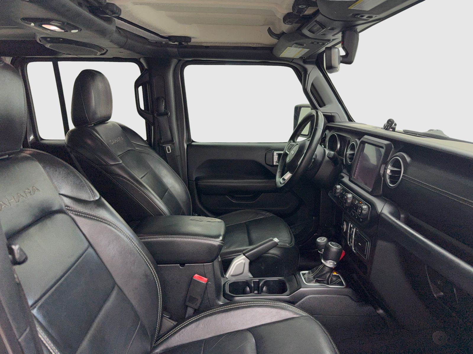 Used 2018 Jeep Wrangler Unlimited Sahara AWD/4WD image 37