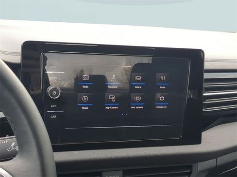 Used 2025 Volkswagen Jetta S image 17