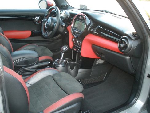 Used 2017 MINI Cooper John Cooper Works image 29