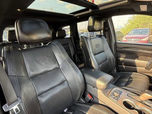 Used 2016 Jeep Grand Cherokee Overland image 25