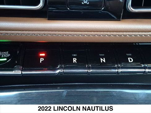Certified 2022 Lincoln Nautilus Reserve FWD image 20